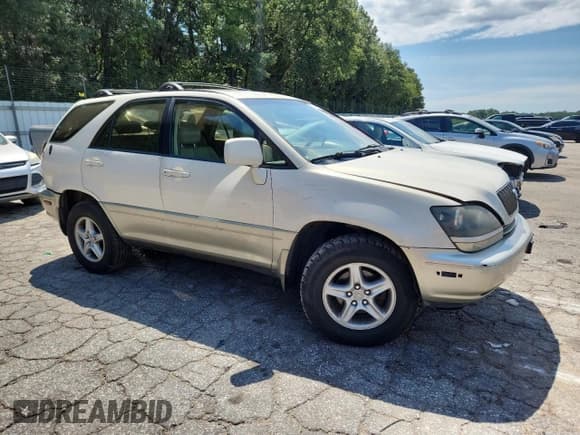 ✅ 2000 Lexus RX 300 • VIN: JT6GF10U2Y0073105 • Лот: 70165385. Опубликован ранее на Copart с пробегом 212 792 миль. Бесплатный доступ к архиву аукционных продаж из США и подробный отчёт об истории автомобиля на DreamBid. Изображение 4.