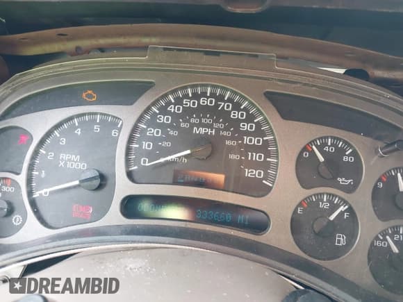 ✅ 2005 GMC Sierra Denali • VIN: 2GTEK63N151117222 • Lot: 43452001. Listed on IAAI with 333,660 mi. Free auction sales archive from the USA and detailed vehicle history report at DreamBid. Image 7.