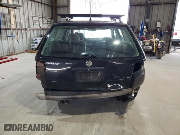 ✅ 2000 Volkswagen Passat • VIN: WVWNA23B0YE248002 • Lot: 65553455. Listed on Copart with Not provided. Free auction sales archive from the USA and detailed vehicle history report at DreamBid. Image 6.