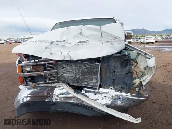 ✅ 1989 Chevrolet Silverado 2500 • VIN: 1GCFC24K6KZ180169 • Лот: 43747621. Опубликован ранее на IAAI с пробегом 134 294 миль. Бесплатный доступ к архиву аукционных продаж из США и подробный отчёт об истории автомобиля на DreamBid. Изображение 6.