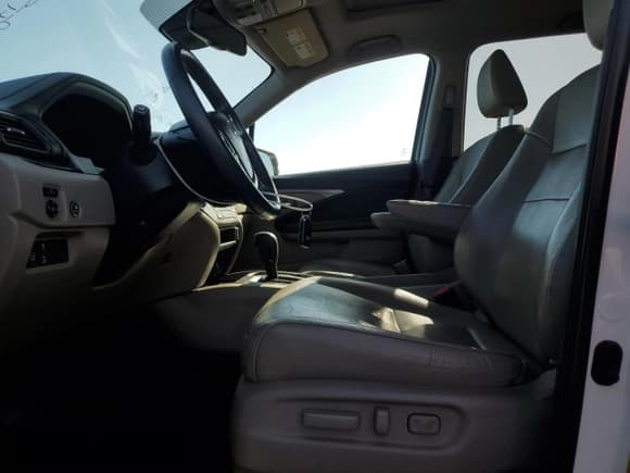 ✅ 2018 Honda Pilot EX-L • VIN: 5FNYF5H6XJB031766 • Лот: 64246195. Опубликован ранее на Copart с пробегом 82 173 миль. Бесплатный доступ к архиву аукционных продаж из США и подробный отчёт об истории автомобиля на DreamBid. Изображение 7.