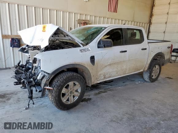 ✅ 2025 Ford Ranger XL • VIN: 1FTER4PH5SLE30123 • Lot: 90759745. Listed on Copart with 9,451 mi. Free auction sales archive from the USA and detailed vehicle history report at DreamBid. Image 1.