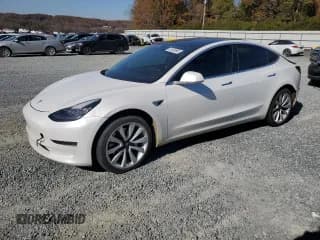 ✅ 2019 Tesla Model 3 Mid Range • VIN: 5YJ3E1EA8KF466494 • Lot: 91805595. Wystawiony na Copart z przebiegiem 54 907 mil. Bezpłatny archiwum sprzedaży aukcyjnych z USA i szczegółowy raport historii pojazdu na DreamBid. Zdjęcie 1.