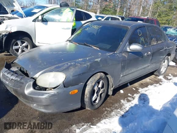 2001 Hyundai Sonata GL с VIN KMHWF25S31A402780, выставлен на аукционе IAAI как лот 41245687 с пробегом 140 999 миль миль и . История ставок и продаж доступна на DreamBid. Изображение 2.