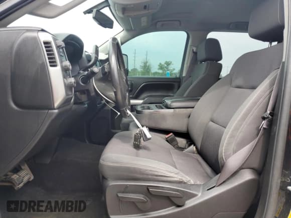 ✅ 2015 Chevrolet Silverado 2500HD LT • VIN: 1GC1KVEG6FF562329 • Lot: 60515925. Wystawiony na Copart z przebiegiem 159 916 mil. Bezpłatny archiwum sprzedaży aukcyjnych z USA i szczegółowy raport historii pojazdu na DreamBid. Zdjęcie 7.