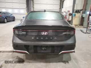 2025 Hyundai Sonata SEL with VIN KMHL64JA0SA490927, listed as a Copart auction lot 90875485 with 14,167 mi miles and Clean title. Bid and sale history available at DreamBid. Image 6.