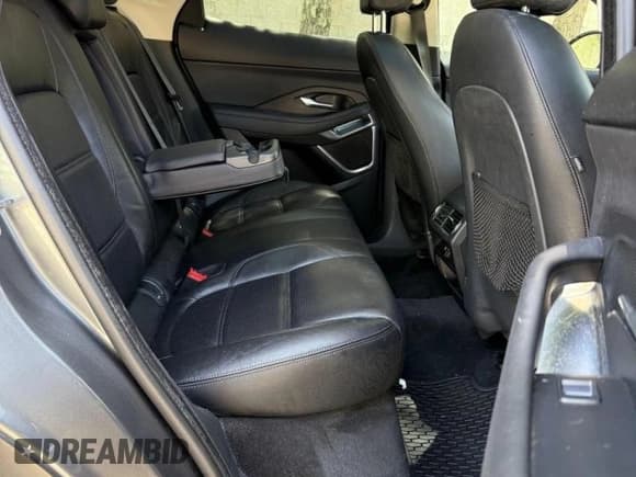 ✅ 2019 Jaguar E-Pace S • VIN: SADFJ2FX4K1Z34428 • Lot: 59196925. Wystawiony na Copart z przebiegiem 100 468 mil. Bezpłatny archiwum sprzedaży aukcyjnych z USA i szczegółowy raport historii pojazdu na DreamBid. Zdjęcie 6.