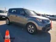 ✅ 2017 Kia Soul • VIN: KNDJN2A25H7490603 • Lot: 90850335. Wystawiony na Copart z przebiegiem 65 772 mil. Bezpłatny archiwum sprzedaży aukcyjnych z USA i szczegółowy raport historii pojazdu na DreamBid. Zdjęcie 4.