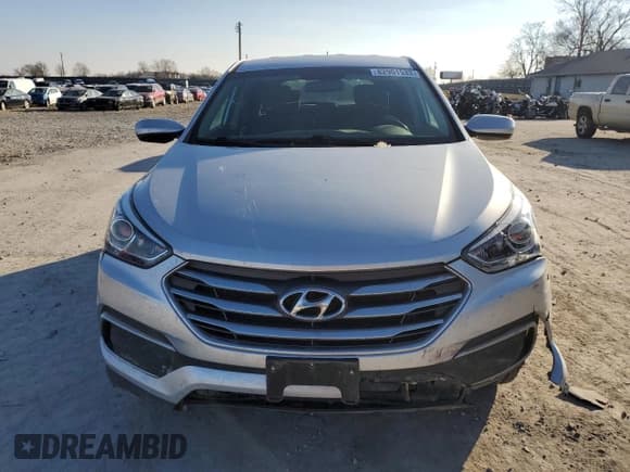 ✅ 2018 Hyundai Santa Fe 2.4L • VIN: 5XYZTDLBXJG550983 • Лот: 82901933. Опубликован ранее на Copart с пробегом 105 121 миль. Бесплатный доступ к архиву аукционных продаж из США и подробный отчёт об истории автомобиля на DreamBid. Изображение 5.