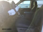 ✅ 2022 Chevrolet Silverado 1500 LT Trail Boss • VIN: 1GCPYFEL7NZ167567 • Lot: 44303105. Wystawiony na Copart z przebiegiem 23 992 mil. Bezpłatny archiwum sprzedaży aukcyjnych z USA i szczegółowy raport historii pojazdu na DreamBid. Zdjęcie 7.