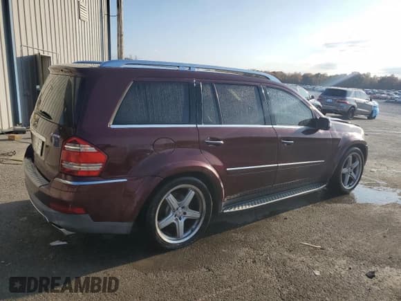 ✅ 2008 Mercedes-Benz GL 550 • VIN: 4JGBF86E68A330252 • Лот: 92226405. Опубликован ранее на Copart с пробегом 182 549 миль. Бесплатный доступ к архиву аукционных продаж из США и подробный отчёт об истории автомобиля на DreamBid. Изображение 3.