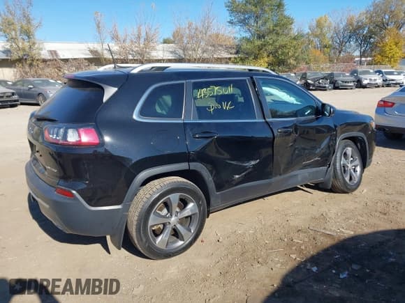 ✅ 2020 Jeep Cherokee Limited • VIN: 1C4PJMDX7LD578362 • Lot: 43575011. Wystawiony na IAAI z przebiegiem 32 635 mil. Bezpłatny archiwum sprzedaży aukcyjnych z USA i szczegółowy raport historii pojazdu na DreamBid. Zdjęcie 4.