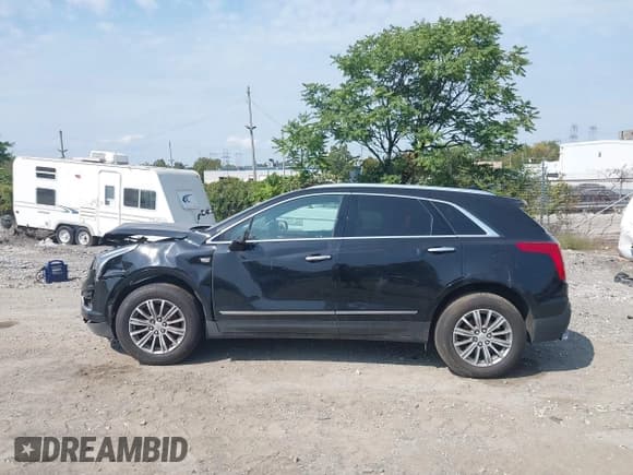 ✅ 2019 Cadillac XT5 Luxury AWD • VIN: 1GYKNDRS8KZ243571 • Lot: 42937677. Listed on IAAI with 60,385 mi. Free auction sales archive from the USA and detailed vehicle history report at DreamBid. Image 13.