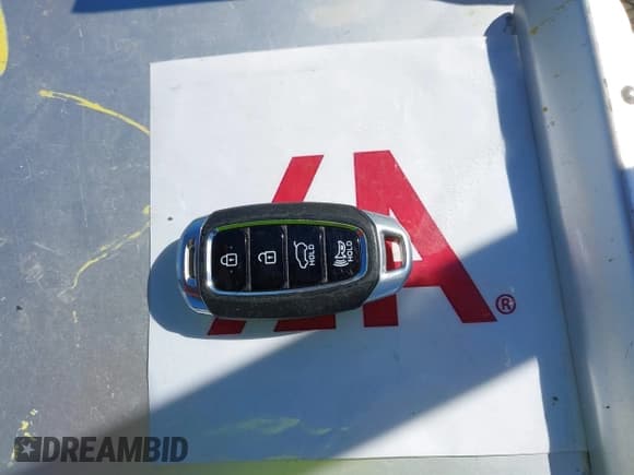 ✅ 2019 Hyundai Santa Fe SEL • VIN: 5NMS33AD7KH020056 • Lot: 43397434. Wystawiony na IAAI z przebiegiem 97 779 mil. Bezpłatny archiwum sprzedaży aukcyjnych z USA i szczegółowy raport historii pojazdu na DreamBid. Zdjęcie 11.