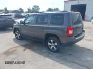 ✅ 2016 Jeep Patriot High Altitude • VIN: 1C4NJPFA2GD612411 • Lot: 42921391. Wystawiony na IAAI z przebiegiem 121 746 mil. Bezpłatny archiwum sprzedaży aukcyjnych z USA i szczegółowy raport historii pojazdu na DreamBid. Zdjęcie 3.
