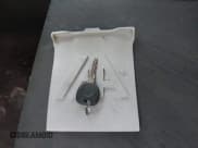 ✅ 2007 Chevrolet Silverado 2500HD 1LT • VIN: 1GCHK23K77F561325 • Lot: 42860200. Wystawiony na IAAI z przebiegiem 354 528 mil. Bezpłatny archiwum sprzedaży aukcyjnych z USA i szczegółowy raport historii pojazdu na DreamBid. Zdjęcie 11.