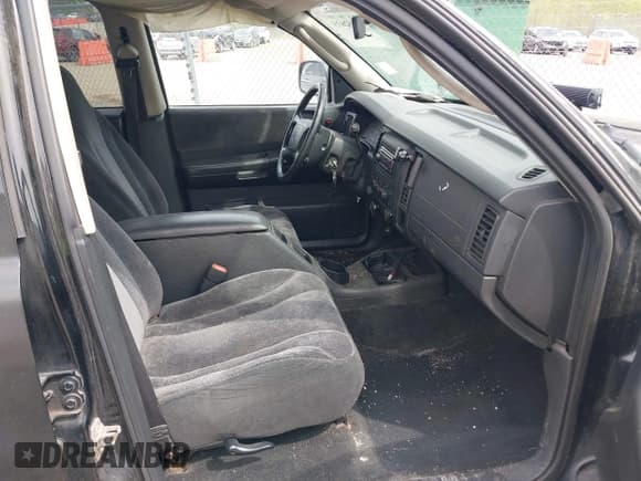 ✅ 2004 Dodge Dakota SLT • VIN: 1D7HG48N54S664848 • Lot: 42152635. Wystawiony na IAAI z przebiegiem 153 824 mil. Bezpłatny archiwum sprzedaży aukcyjnych z USA i szczegółowy raport historii pojazdu na DreamBid. Zdjęcie 5.