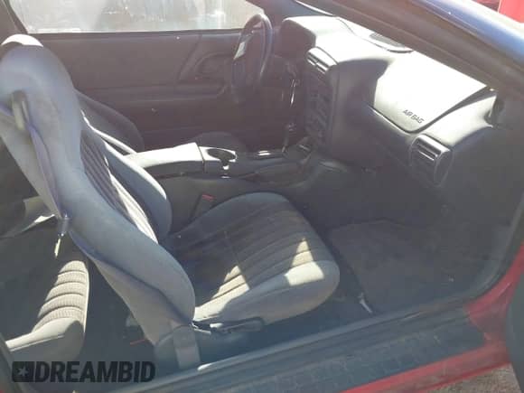 1999 Chevrolet Camaro z VIN 2G1FP22K1X2136722, wystawiony jako IAAI lot #41378981 z przebiegiem Nie podano mil oraz . Historia ofert i sprzedaży dostępna na DreamBid. Obrazek 5.