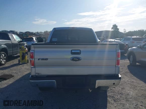 ✅ 2014 Ford F-150 XL • VIN: 1FTFW1ETXEKG03129 • Lot: 42909900. Listed on IAAI with Not provided. Free auction sales archive from the USA and detailed vehicle history report at DreamBid. Image 16.