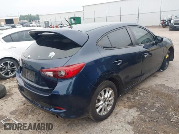 ✅ 2017 Mazda 3 Sport • VIN: 3MZBN1K71HM102973 • Лот: 42425126. Опубликован ранее на IAAI с пробегом 162 573 миль. Бесплатный доступ к архиву аукционных продаж из США и подробный отчёт об истории автомобиля на DreamBid. Изображение 4.