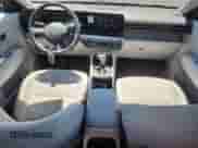 2024 Hyundai Kona SEL z VIN KM8HB3AB1RU097130, wystawiony jako Copart lot #67791975 z przebiegiem 31 837 mil mil oraz Szkoda całkowita • Salvage title. Historia ofert i sprzedaży dostępna na DreamBid. Obrazek 8.