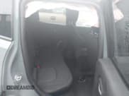 ✅ 2017 Jeep Renegade Sport • VIN: ZACCJBAB7HPF00832 • Lot: 43736099. Wystawiony na IAAI z przebiegiem 188 324 mil. Bezpłatny archiwum sprzedaży aukcyjnych z USA i szczegółowy raport historii pojazdu na DreamBid. Zdjęcie 8.