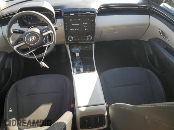 2023 Hyundai Tucson SEL z VIN 5NMJBCAEXPH161685, wystawiony jako Copart lot #87441155 z przebiegiem 51 147 mil mil oraz Szkoda całkowita • Salvage title. Historia ofert i sprzedaży dostępna na DreamBid. Obrazek 8.