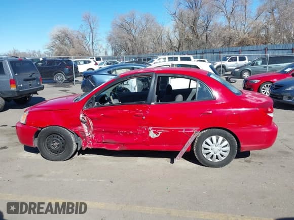 ✅ 2004 Kia Rio • VIN: KNADC125746285903 • Lot: 41674164. Wystawiony na IAAI z przebiegiem 202 845 mil. Bezpłatny archiwum sprzedaży aukcyjnych z USA i szczegółowy raport historii pojazdu na DreamBid. Zdjęcie 14.