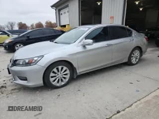 ✅ 2015 Honda Accord EX-L • VIN: 1HGCR2F81FA103105 • Lot: 92395995. Listed on Copart with 257,107 mi. Free auction sales archive from the USA and detailed vehicle history report at DreamBid. Image 1.