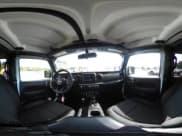 ✅ 2023 Jeep Wrangler • VIN: 1C4JJXN67PW630869 • Lot: 42170206. Wystawiony na IAAI z przebiegiem 56 384 mil. Bezpłatny archiwum sprzedaży aukcyjnych z USA i szczegółowy raport historii pojazdu na DreamBid. Zdjęcie 18.