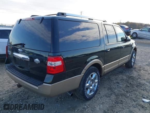 ✅ 2014 Ford Expedition Max King Ranch • VIN: 1FMJK1J54EEF62021 • Lot: 43591658. Wystawiony na IAAI z przebiegiem 116 699 mil. Bezpłatny archiwum sprzedaży aukcyjnych z USA i szczegółowy raport historii pojazdu na DreamBid. Zdjęcie 4.