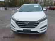2016 Hyundai Tucson Sport z VIN KM8J3CA23GU045283, wystawiony jako IAAI lot #43549882 z przebiegiem 148 017 mil mil oraz . Historia ofert i sprzedaży dostępna na DreamBid. Obrazek 12.