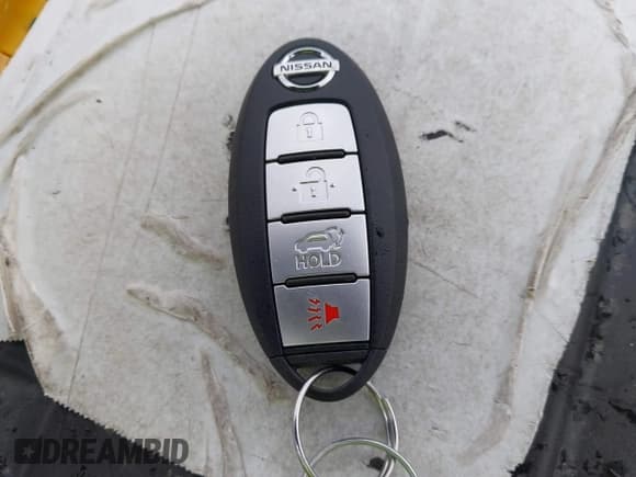 ✅ 2016 Nissan Rogue S • VIN: 5N1AT2MV5GC784192 • Lot: 43571226. Wystawiony na IAAI z przebiegiem 132 495 mil. Bezpłatny archiwum sprzedaży aukcyjnych z USA i szczegółowy raport historii pojazdu na DreamBid. Zdjęcie 11.