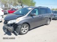 ✅ 2020 Toyota Sienna LE Auto Access Seat • VIN: 5TDKZ3DC0LS070040 • Lot: 42273074. Listed on IAAI with 70,180 mi. Free auction sales archive from the USA and detailed vehicle history report at DreamBid. Image 2.