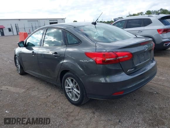 ✅ 2017 Ford Focus SE • VIN: 1FADP3F24HL242894 • Lot: 43307716. Listed on IAAI with 126,501 mi. Free auction sales archive from the USA and detailed vehicle history report at DreamBid. Image 3.