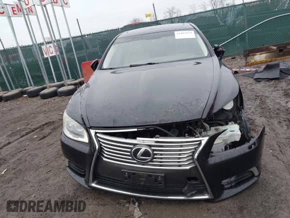 ✅ 2013 Lexus LS 460 L • VIN: JTHDL5EF4D5005941 • Lot: 41462154. Listed on IAAI with 144,937 mi. Free auction sales archive from the USA and detailed vehicle history report at DreamBid. Image 13.