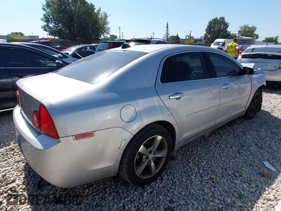 ✅ 2012 Chevrolet Malibu 2LT • VIN: 1G1ZD5EU4CF382208 • Лот: 43256461. Опубликован ранее на IAAI с пробегом 172 615 миль. Бесплатный доступ к архиву аукционных продаж из США и подробный отчёт об истории автомобиля на DreamBid. Изображение 4.