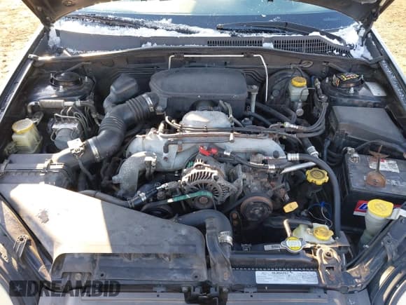 ✅ 2005 Subaru Legacy Limited • VIN: 4S3BL626257200140 • Lot: 41415841. Wystawiony na IAAI z przebiegiem 262 918 mil. Bezpłatny archiwum sprzedaży aukcyjnych z USA i szczegółowy raport historii pojazdu na DreamBid. Zdjęcie 10.