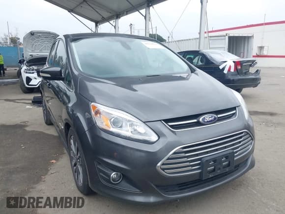 ✅ 2018 Ford C-Max Titanium • VIN: 1FADP5DU4JL105072 • Lot: 42110522. Wystawiony na IAAI z przebiegiem 93 176 mil. Bezpłatny archiwum sprzedaży aukcyjnych z USA i szczegółowy raport historii pojazdu na DreamBid. Zdjęcie 1.