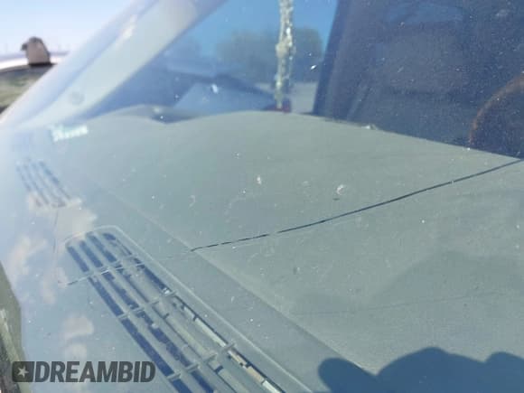 ✅ 2002 Cadillac Escalade • VIN: 1GYEK63N62R229236 • Lot: 43315075. Wystawiony na IAAI z przebiegiem Nie podano. Bezpłatny archiwum sprzedaży aukcyjnych z USA i szczegółowy raport historii pojazdu na DreamBid. Zdjęcie 6.