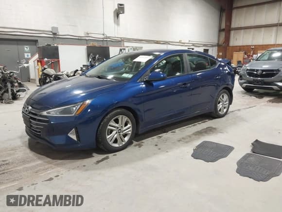 ✅ 2019 Hyundai Elantra Value Edition • VIN: 5NPD84LF9KH484533 • Lot: 43212457. Wystawiony na IAAI z przebiegiem 73 603 mil. Bezpłatny archiwum sprzedaży aukcyjnych z USA i szczegółowy raport historii pojazdu na DreamBid. Zdjęcie 17.