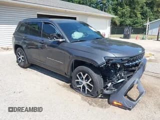 ✅ 2025 Jeep Grand Cherokee Limited • VIN: 1C4RJHBG3SC292788 • Лот: 42946970. Опубликован ранее на IAAI с пробегом 8 922 миль. Бесплатный доступ к архиву аукционных продаж из США и подробный отчёт об истории автомобиля на DreamBid. Изображение 1.