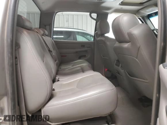 ✅ 2007 Chevrolet Silverado 1500 LT2 • VIN: 2GCEK13N571178188 • Lot: 69973214. Listed on Copart with 185,447 mi. Free auction sales archive from the USA and detailed vehicle history report at DreamBid. Image 10.