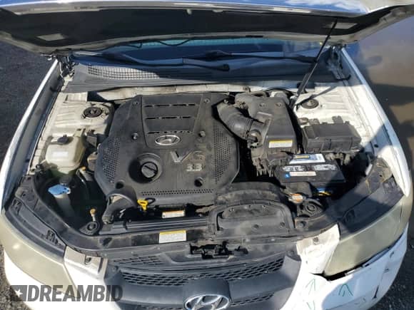 2008 Hyundai Sonata GLS z VIN 5NPET46F18H324184, wystawiony jako Copart lot #81470235 z przebiegiem 190 468 mil mil oraz Szkoda całkowita • Salvage title. Historia ofert i sprzedaży dostępna na DreamBid. Obrazek 11.