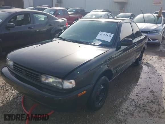 ✅ 1992 Nissan Sentra E • VIN: 1N4EB32AXNC814739 • Lot: 41763476. Wystawiony na IAAI z przebiegiem 136 990 mil. Bezpłatny archiwum sprzedaży aukcyjnych z USA i szczegółowy raport historii pojazdu na DreamBid. Zdjęcie 2.