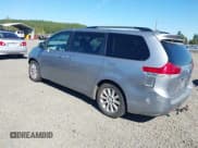 ✅ 2011 Toyota Sienna XLE • VIN: 5TDDK3DC8BS004069 • Lot: 43393957. Wystawiony na IAAI z przebiegiem 208 556 mil. Bezpłatny archiwum sprzedaży aukcyjnych z USA i szczegółowy raport historii pojazdu na DreamBid. Zdjęcie 3.