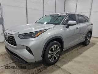 ✅ 2023 Toyota Highlander XLE • VIN: 5TDKDRAH9PS521201 • Lot: 92321205. Listed on Copart with 26,269 mi. Free auction sales archive from the USA and detailed vehicle history report at DreamBid. Image 1.