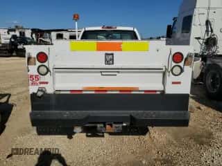 2013 Chevrolet Silverado 3500HD Work Truck с VIN 1GB3CZCG1DF226704, выставлен на аукционе Copart как лот 88158515 с пробегом 219 899 миль миль и Чистый • Clean title. История ставок и продаж доступна на DreamBid. Изображение 6.