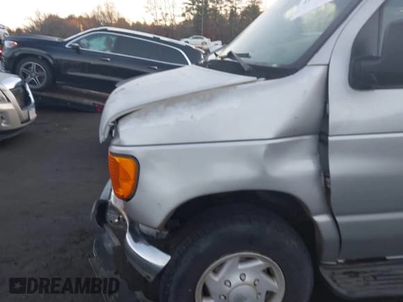 ✅ 2004 Ford Econoline Passenger XL • VIN: 1FBSS31LX4HB02186 • Lot: 41207583. Listed on IAAI with 163,330 mi. Free auction sales archive from the USA and detailed vehicle history report at DreamBid. Image 12.