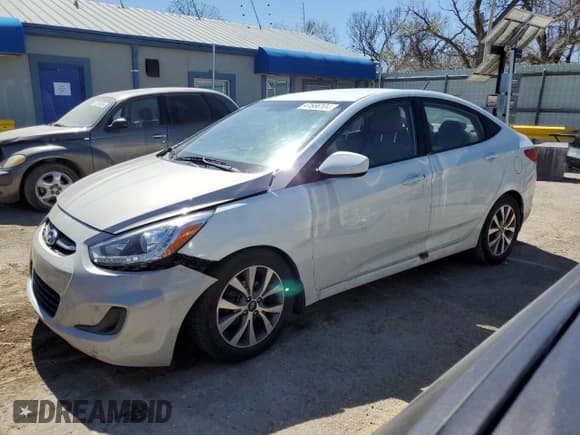 ✅ 2016 Hyundai Accent SE • VIN: KMHCU4AE9GU045925 • Лот: 47666104. Опубликован ранее на Copart с пробегом 130 689 миль. Бесплатный доступ к архиву аукционных продаж из США и подробный отчёт об истории автомобиля на DreamBid. Изображение 1.